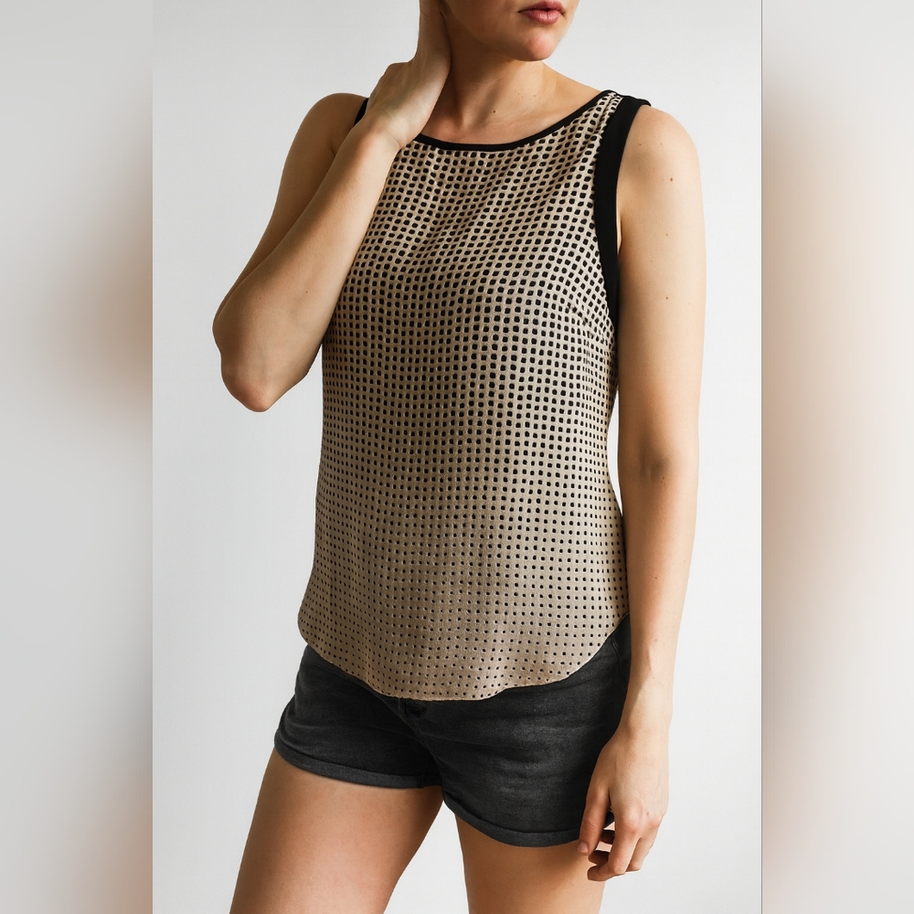 White House Black Market tan / black ombre geometric print tank XS